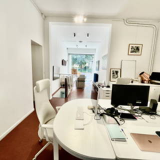 Bureau privé 16 m² 4 postes Location bureau Rue Peclet Paris 75015 - photo 3